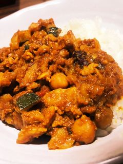 夏野菜と豆のキーマカレー-レシピのメイン写真