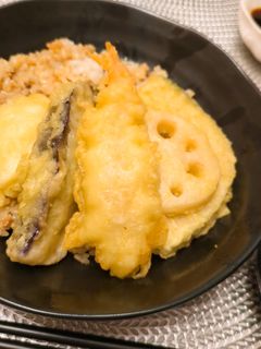 簡単!肉そぼろ寿司の天ぷらのせ-レシピのメイン写真