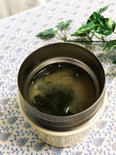 スープジャー弁当4☆ワカメのお味噌汁-レシピのメイン写真