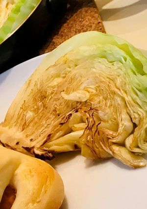 芯と焦げ目が美味しいキャベツバターソテー-レシピのメイン写真