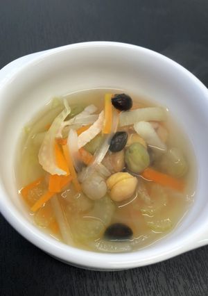女性の救世主！セロリとお豆のスープ-レシピのメイン写真