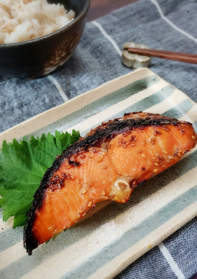 下味冷凍でふっくら♪鮭のごまみりん漬け-レシピのメイン写真