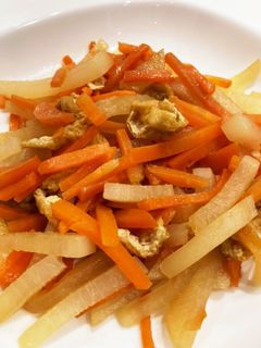 シーチキンオイルで大根人参油揚げの炒め煮-レシピのメイン写真