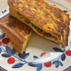 A picture of 【朝食】クロックムッシュ風夏野菜サンド.