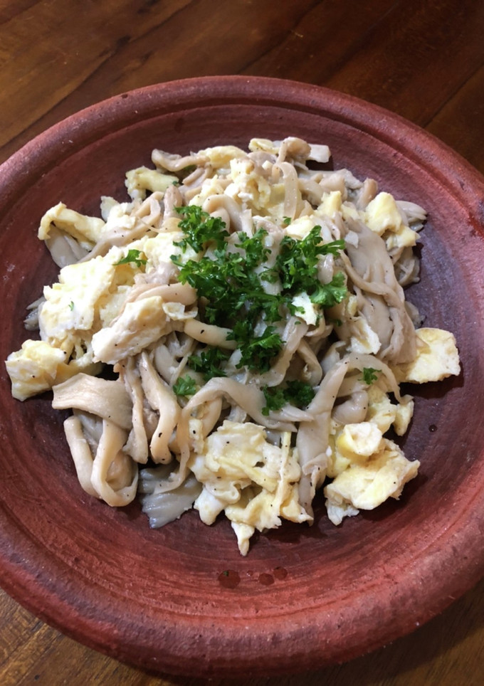 白平茸と卵のバター炒め-レシピのメイン写真