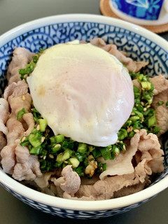ニラたれ豚しゃぶ丼-レシピのメイン写真