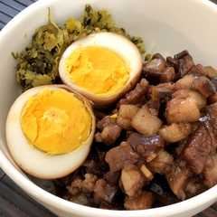รูปของ コーラで煮込む本格★魯肉飯