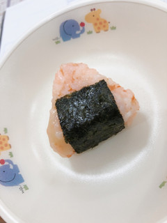 鮭・チーズおにぎり-レシピのメイン写真