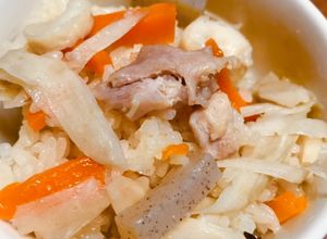炊飯器にだしパックで美味しい炊き込みご飯-レシピのメイン写真