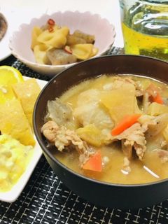 里芋たっぷり具沢山豚汁・白菜入り-レシピのメイン写真