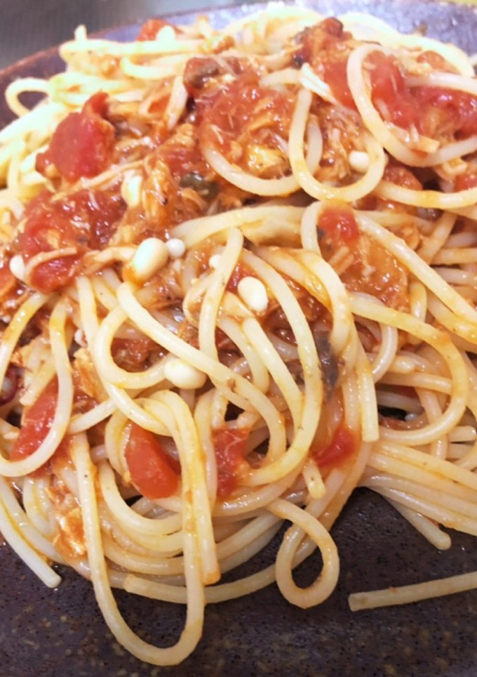 簡単♪缶詰でパスタ（トマト缶とサバ缶）-レシピのメイン写真
