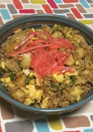 超簡単☆こく旨♫シンプルソースのいか炒飯-レシピのメイン写真