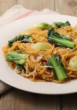 チンゲン菜のオイスターマヨネーズ焼きそば-レシピのメイン写真