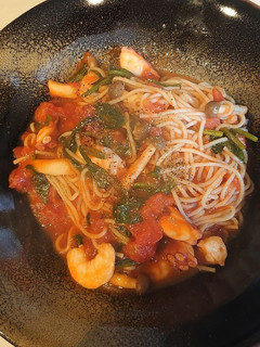 海老とほうれん草のトマトスープパスタ-レシピのメイン写真