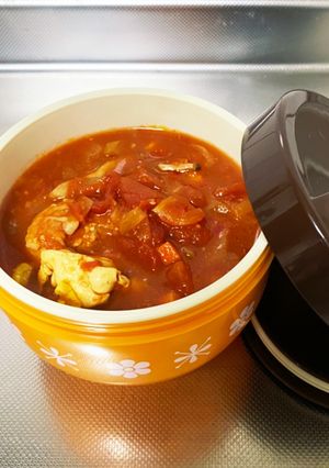 負担ゼロ！どんぶり弁当用チキンのトマト煮-レシピのメイン写真