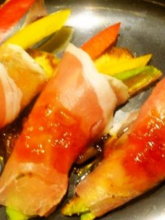 生ハムとアボカドのオニオンソース-レシピのメイン写真