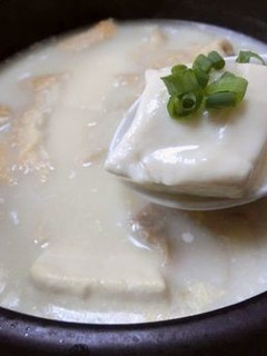 重曹で白濁とろり♪ 感動の湯豆腐-レシピのメイン写真