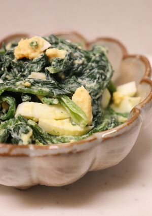 朝昼夕♪法蓮草とゆで卵のシンプルサラダ-レシピのメイン写真