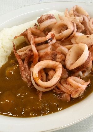 レトルトカレーにケンサキイカ-レシピのメイン写真