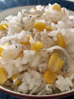 コーンとしらすの炊き込みご飯-レシピのメイン写真