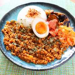 รูปของ 香味野菜たっぷり！スパイスキーマカレー