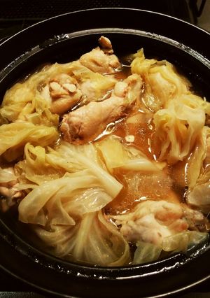 ズボラでも二度美味しい！手羽元キャベツ鍋-レシピのメイン写真