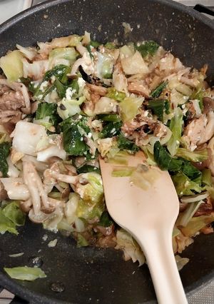 キャベツと鯖の味噌マヨ炒め-レシピのメイン写真