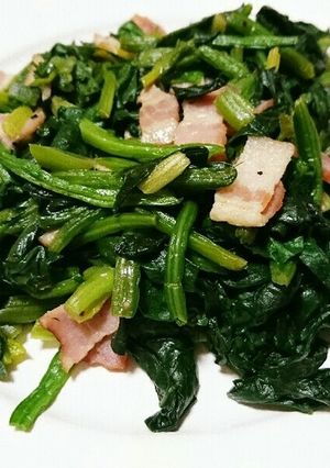 ほうれん草とベーコンのガリバタ醤油炒め-レシピのメイン写真