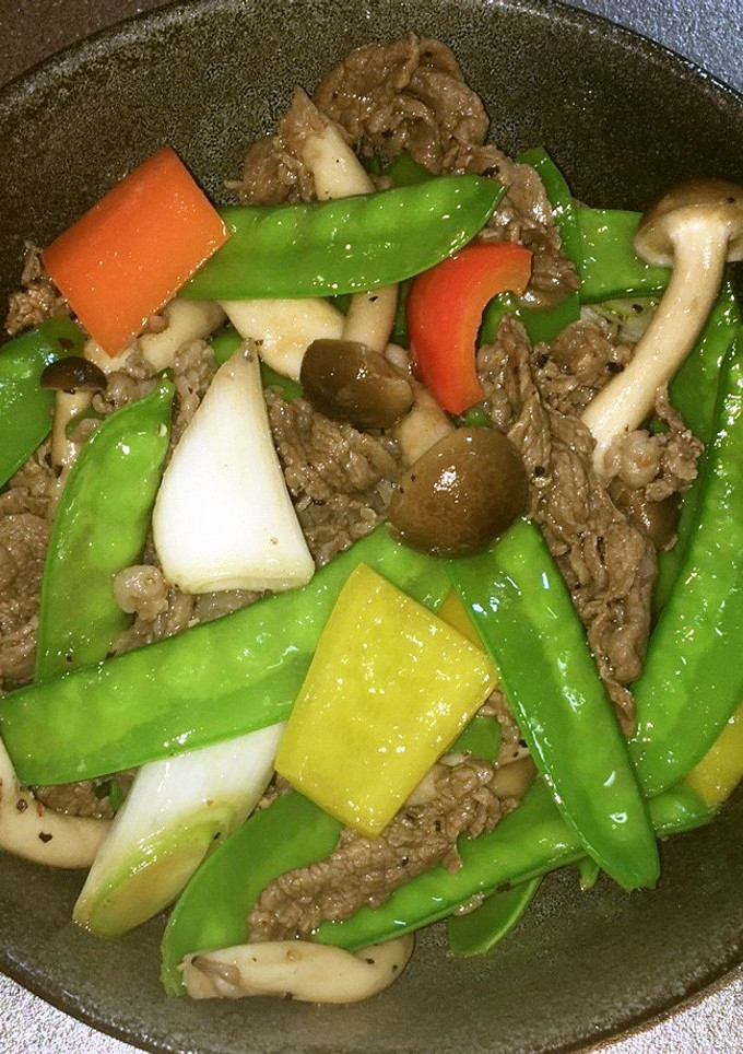 牛肉と絹さやとネギの黒胡椒炒め-レシピのメイン写真