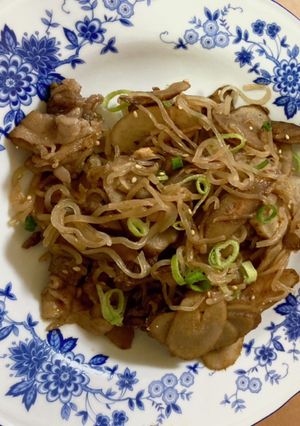 ごぼうと牛肉のこんにゃくチャプチェ-レシピのメイン写真
