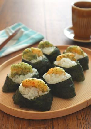 食欲そそる！えびの磯辺揚げ天むす-レシピのメイン写真