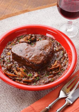 デミ缶で簡単！ふわふわ煮込みハンバーグ-レシピのメイン写真