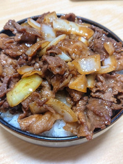 簡単男飯!ボリューム満点焼肉牛丼-レシピのメイン写真