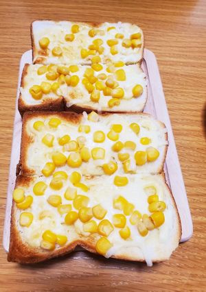 コーンマヨトースト-レシピのメイン写真