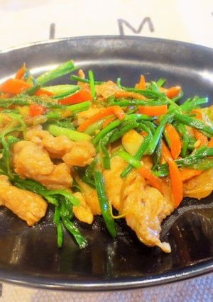 ノビル（ニラ）と豚肉の炒め-レシピのメイン写真