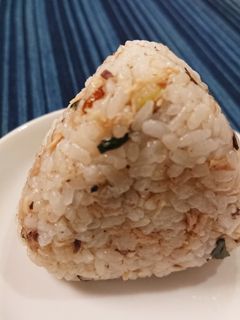 サバ缶 de おにぎり-レシピのメイン写真