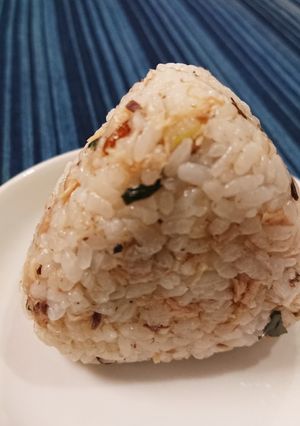 サバ缶 de おにぎり-レシピのメイン写真