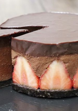 生チョコムースストロベリーケーキ-レシピのメイン写真