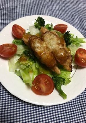 揚げ餃子のサラダ.おろしソ－スかけ-レシピのメイン写真