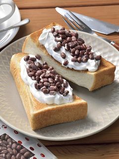丘のおかしあずきトースト-レシピのメイン写真