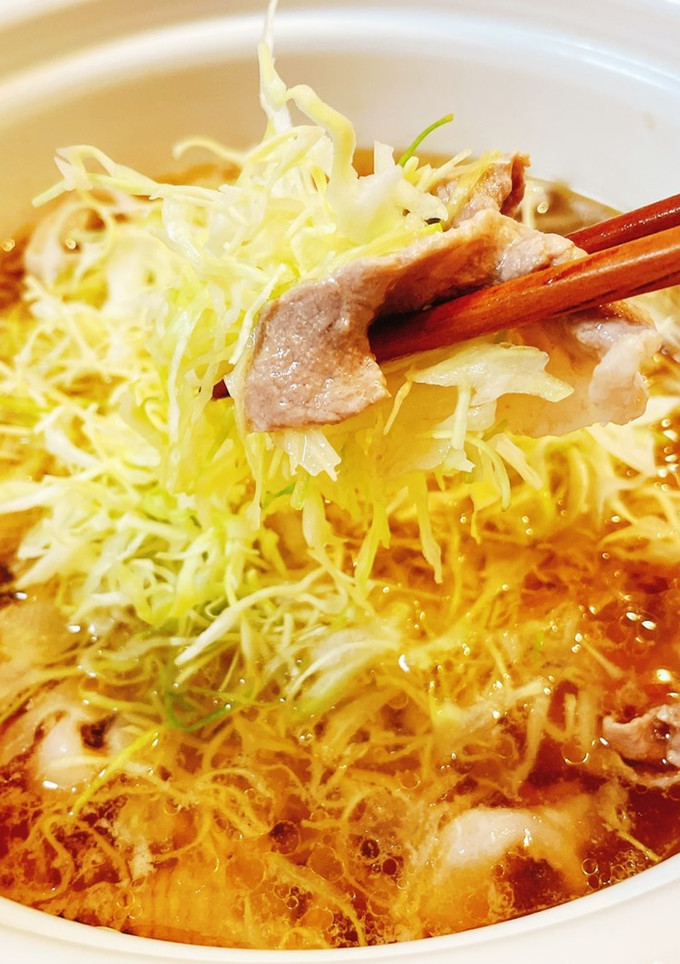 簡単♡ごま油香るキャベツと豚肉の旨だれ鍋-レシピのメイン写真