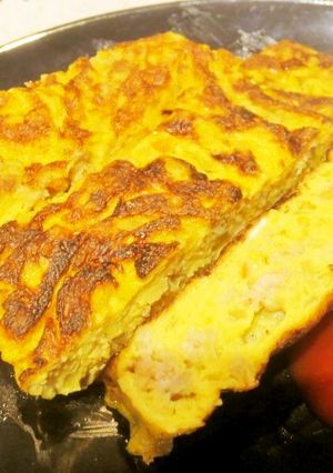 お弁当で大人気!母直伝挽き肉オムレツ-レシピのメイン写真