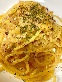 ペペロンチーノ×カルボナーラ ぺぺ玉!-レシピのメイン写真