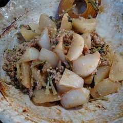 A picture of 大根豚肉(挽肉)醤油味噌煮(簡単).