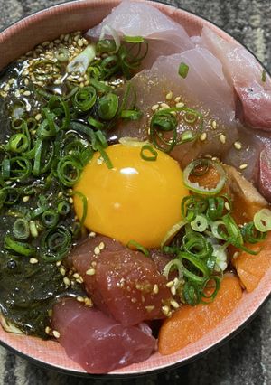 簡単ガッツリ！アカモク海鮮丼-レシピのメイン写真