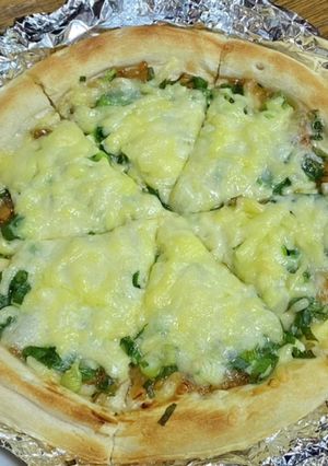 もろみ味噌とネギのピザ・冷凍ピザ生地で-レシピのメイン写真