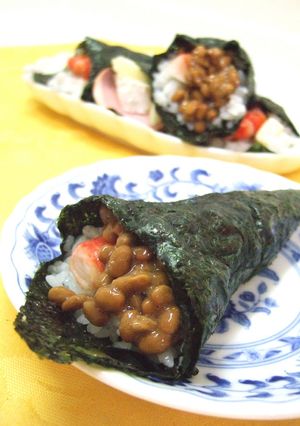 我が家の手巻き寿司★梅納豆＆カニカマ-レシピのメイン写真