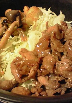 ピリ辛きのこのっけ☆豚しょうが焼き丼-レシピのメイン写真