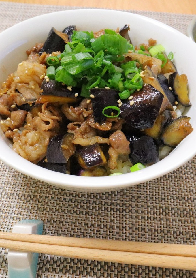 簡単♪豚こまと茄子のスタミナ炒め丼-レシピのメイン写真