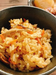 ツナ缶で簡単★炊き込みご飯(2合)-レシピのメイン写真